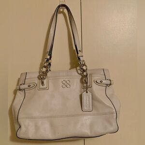 White Coach Purse - gently used, lots of pockets and compartments, pink inside